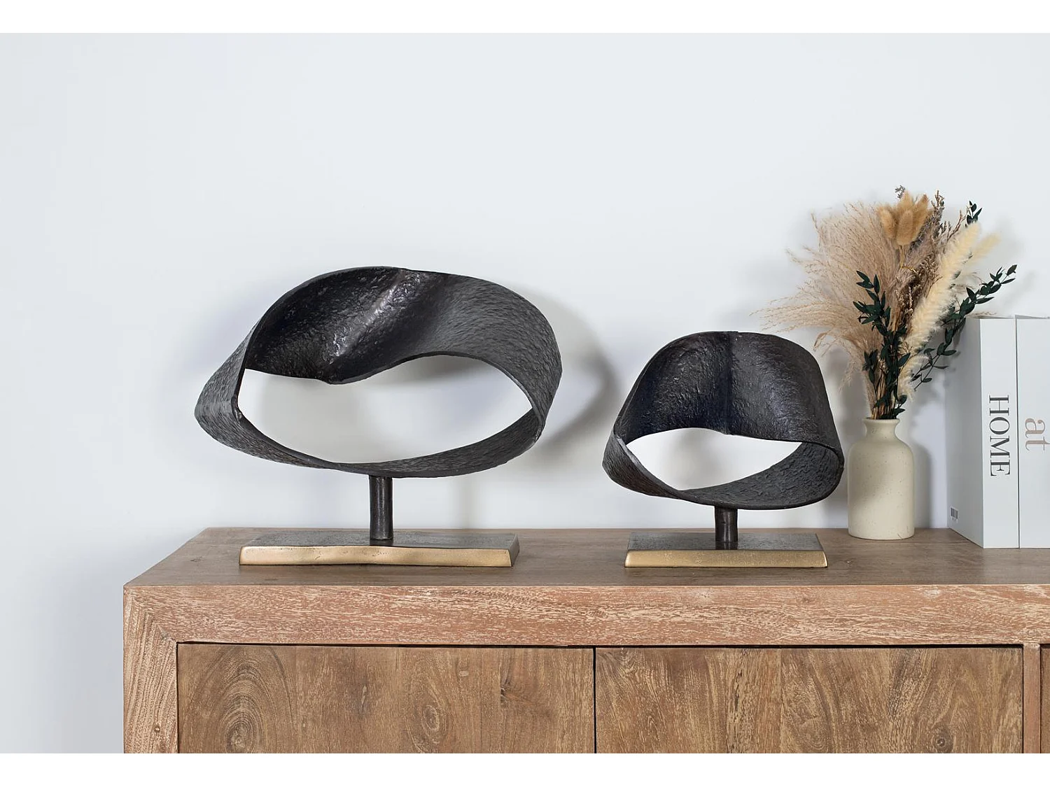 Set de deux sculptures décoratives en métal