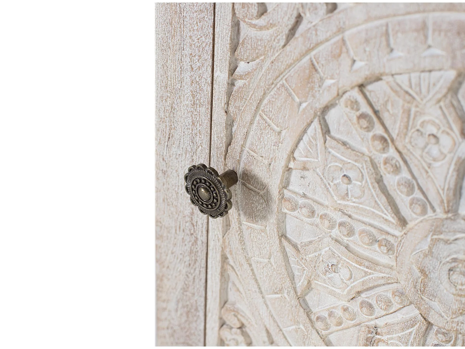 Tavolino in legno di mango con finitura sabbia