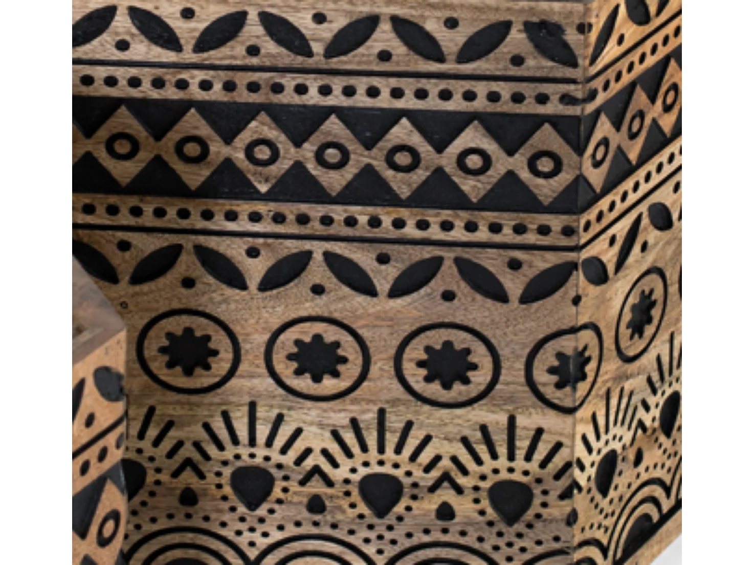 Ensemble de deux chaises en rotin avec coussins rembourrés