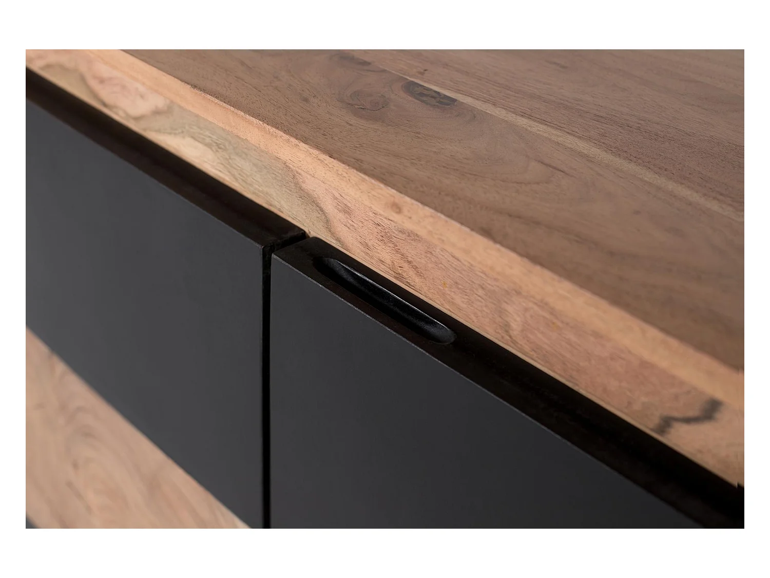 Hedendaags dressoir van mangohout en ijzeren poten