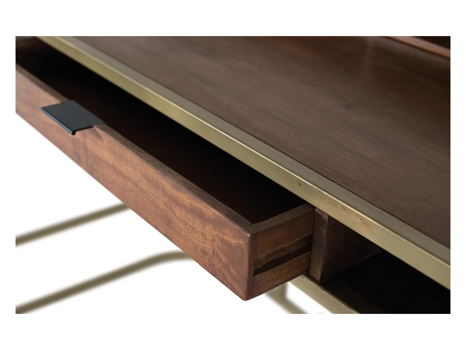 Bureau artisanal en bois de manguier avec structure dorée