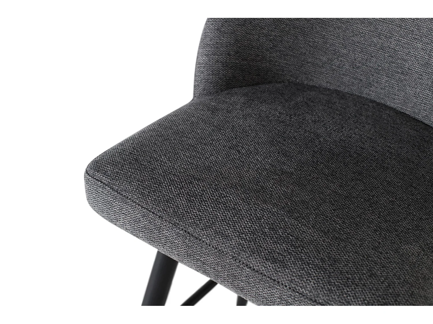 Ensemble de deux tabourets recouverts de tissu et rembourrés