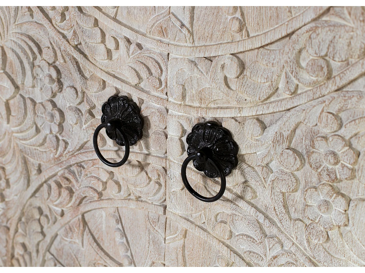 Armoire en bois de manguier 90 cm, style ethnique colonial sculpté - 166 x 90 x 40