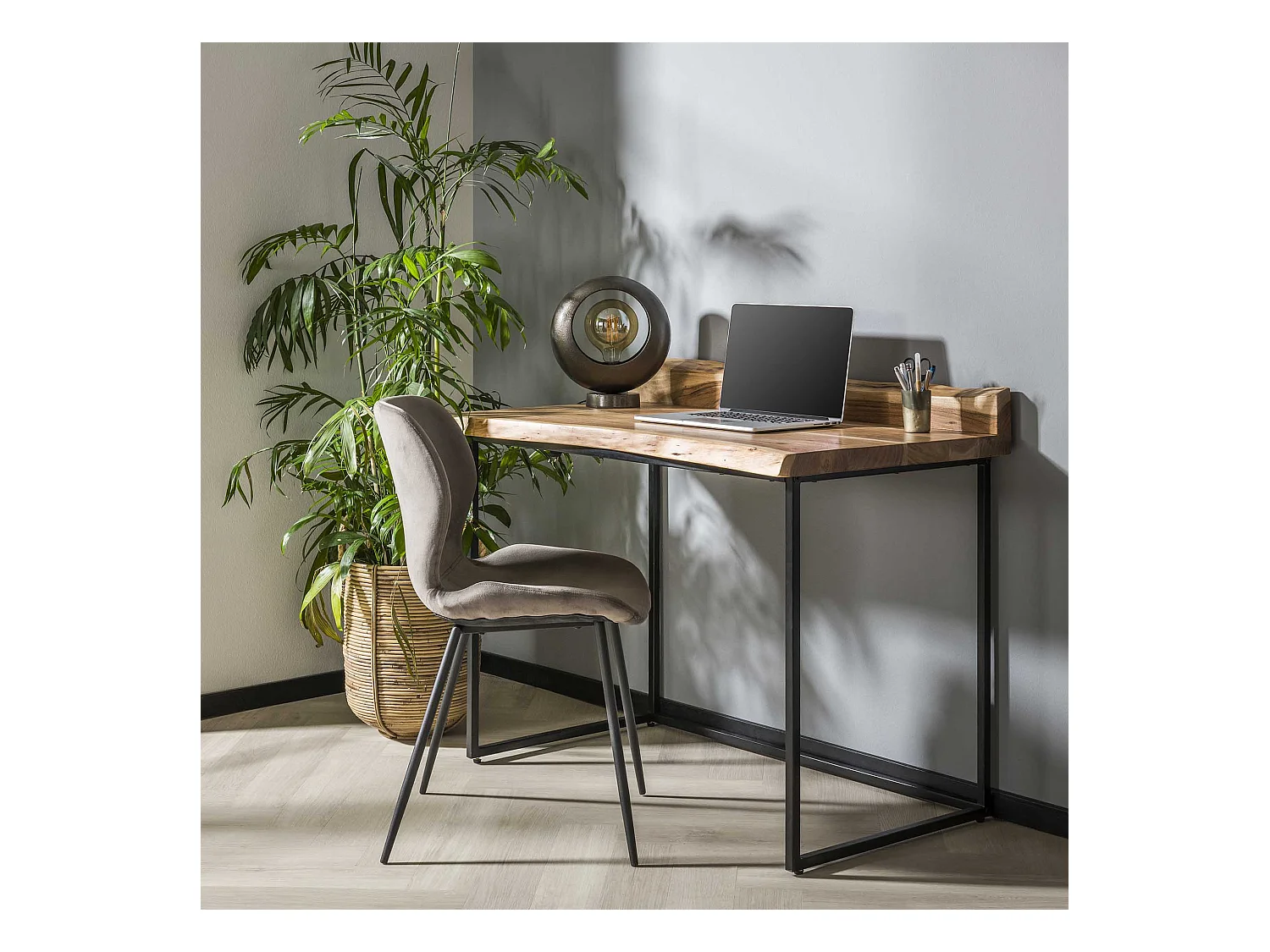 Bureau Live Edge - 110x60x76 - Bois - Piètement métal - Marron