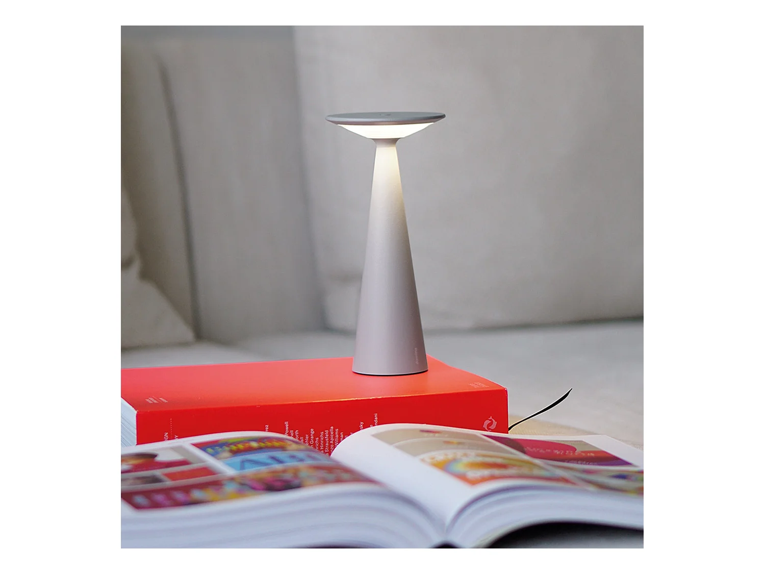Zafferano Damina - Lampe de table LED rechargeable, variateur tactile, autonomie 8 h, IP65 - Sans fil, finition aluminium gris