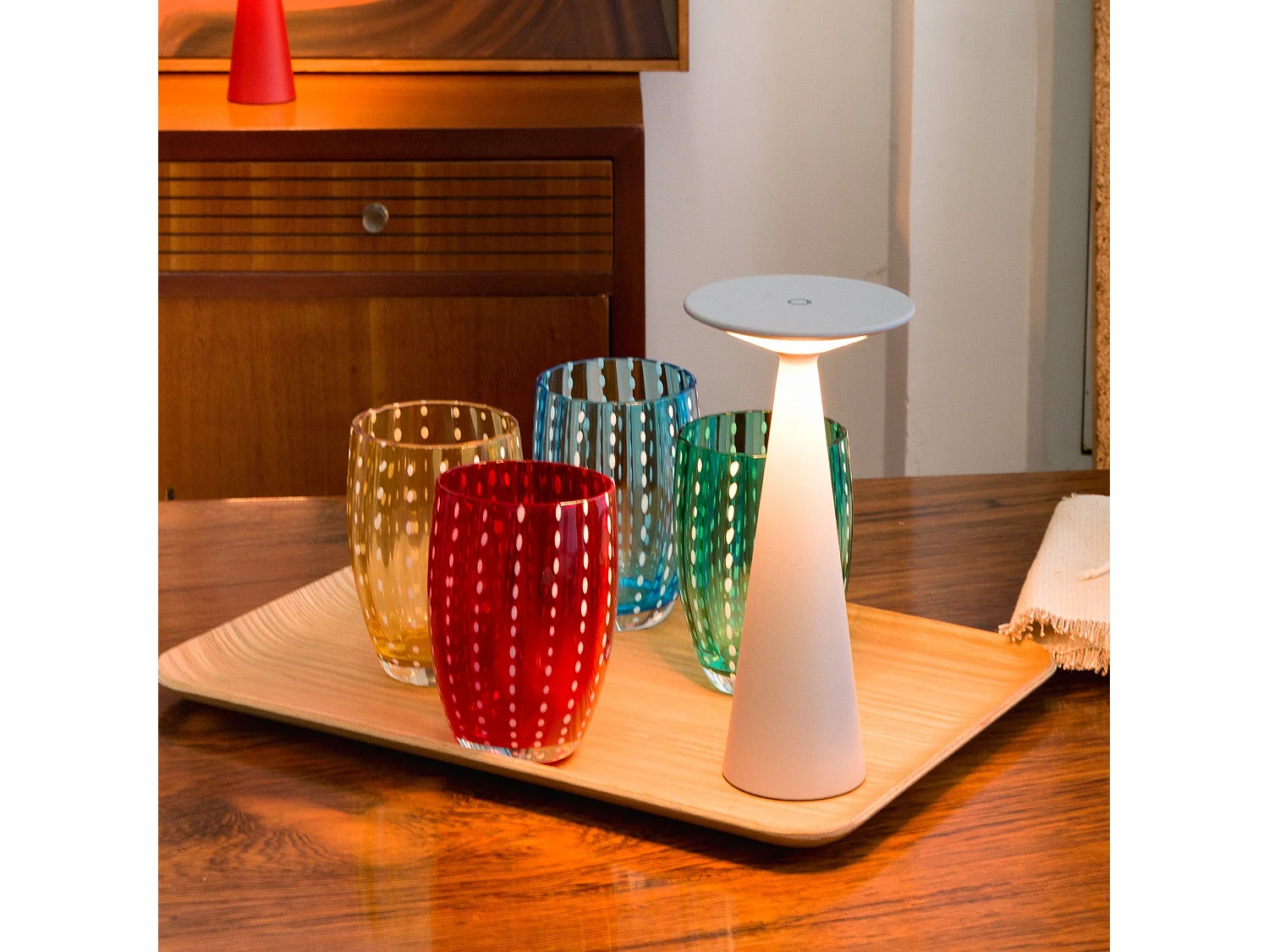 Zafferano Damina - Lampe de table LED rechargeable, variateur tactile, autonomie 8 h, IP65 - Sans fil, finition aluminium blanc