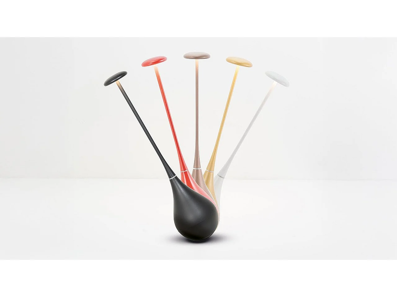 Zafferano Dondolina - Lampe de table LED rechargeable IP65, sans fil, variateur tactile - Design italien, couleur or