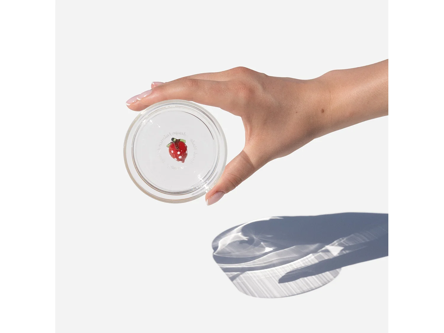 Zafferano Teca Frutta - Juego de 6 Vasos de Vidrio Borosilicato con Fresa - Vaso de 35 cl Doble Fondo Decorado a Mano, Fácilmente Lavable