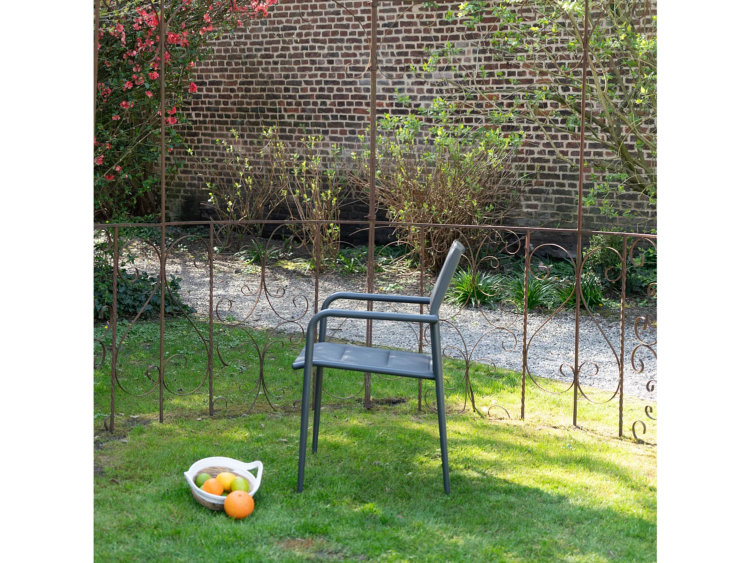 Fauteuil de jardin en textilène avec assise rembourrée Gris MODULO