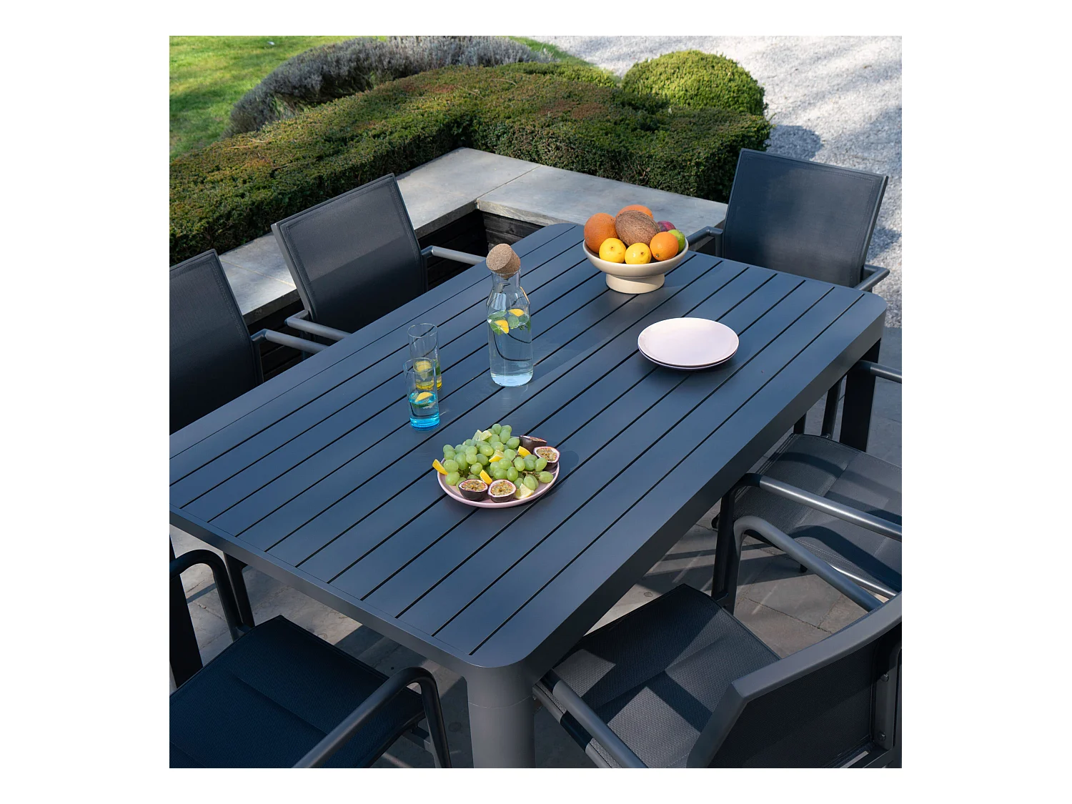 Table de jardin carrée/rectangle 4/8p en full aluminium Gris COMO