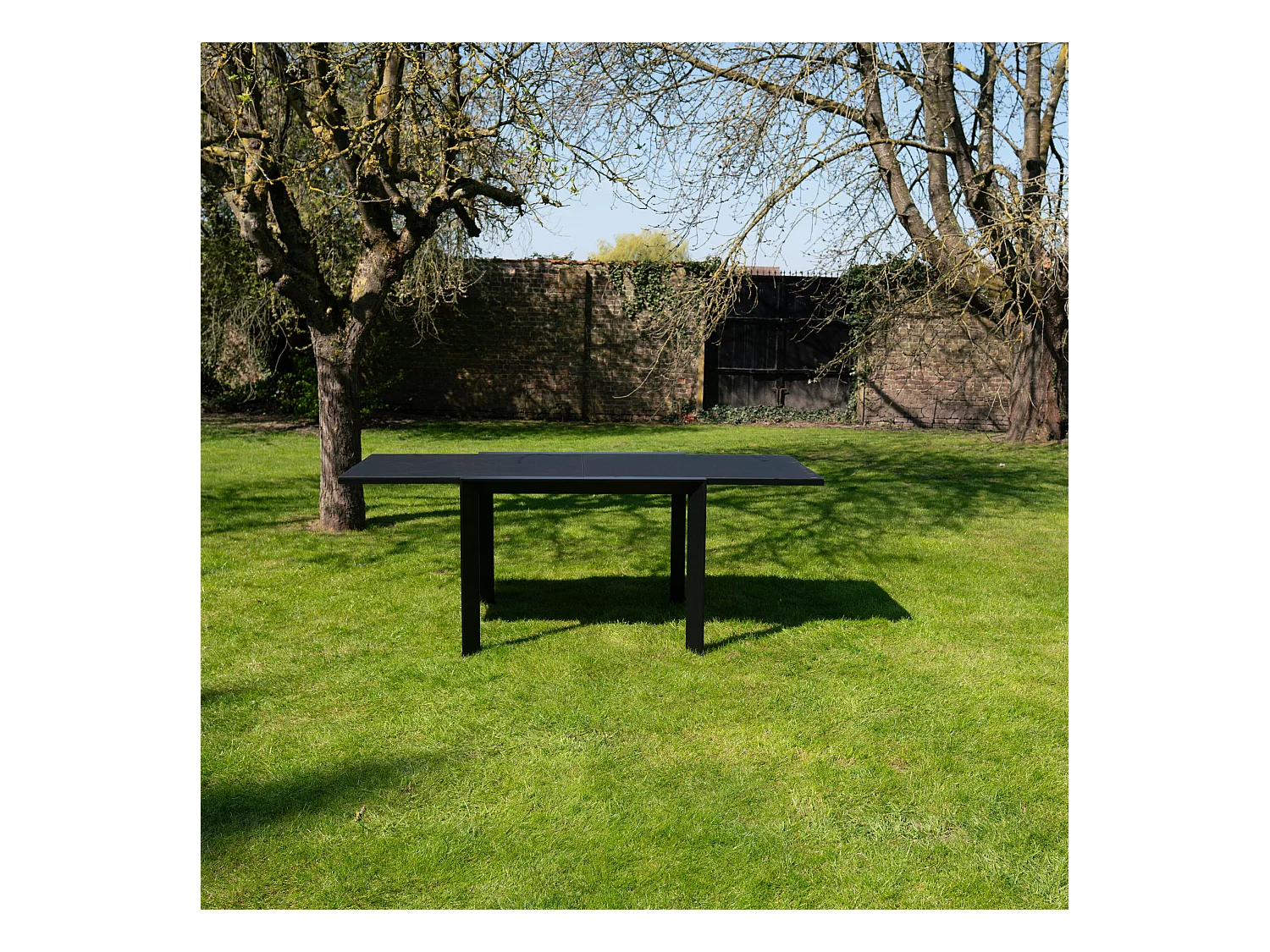 Table de jardin 4/8p en aluminium et plateau en verre poli Noir MODULO