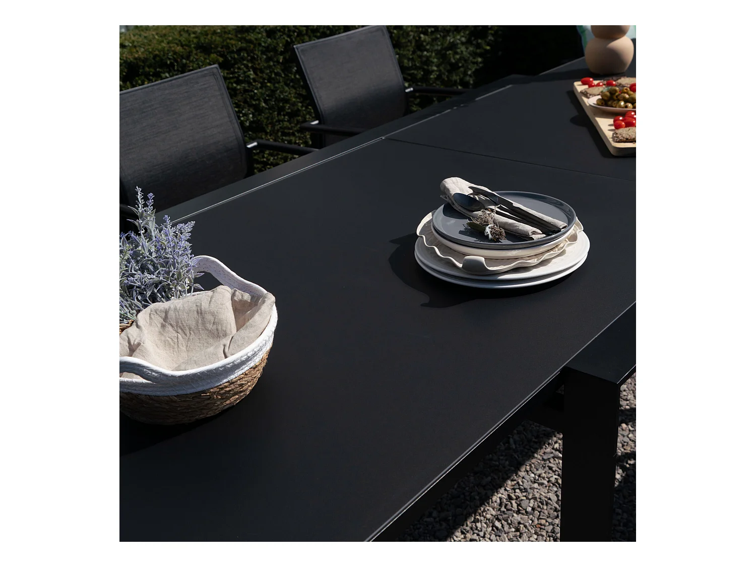 Table de jardin 6/10p en aluminium et plateau en verre poli Noir MODULO