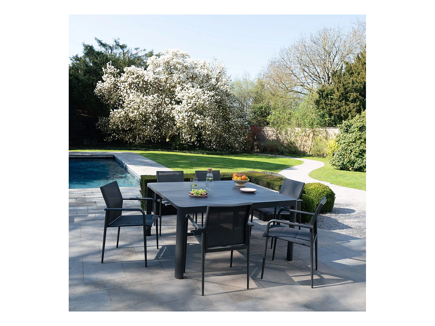 Ensemble Carrée 4/8p en full aluminium Gris avec 6 fauteuils COMO