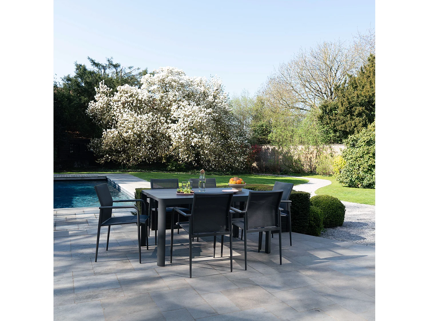 Ensemble Carrée 4/8p en full aluminium Gris avec 6 fauteuils COMO