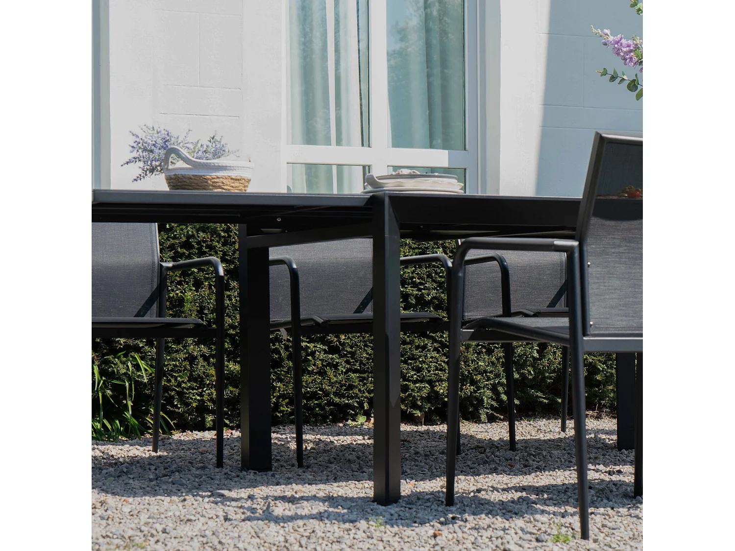 Ensemble 6/10p en aluminium et plateau en verre poli Noir avec 8 fauteuils MODULO