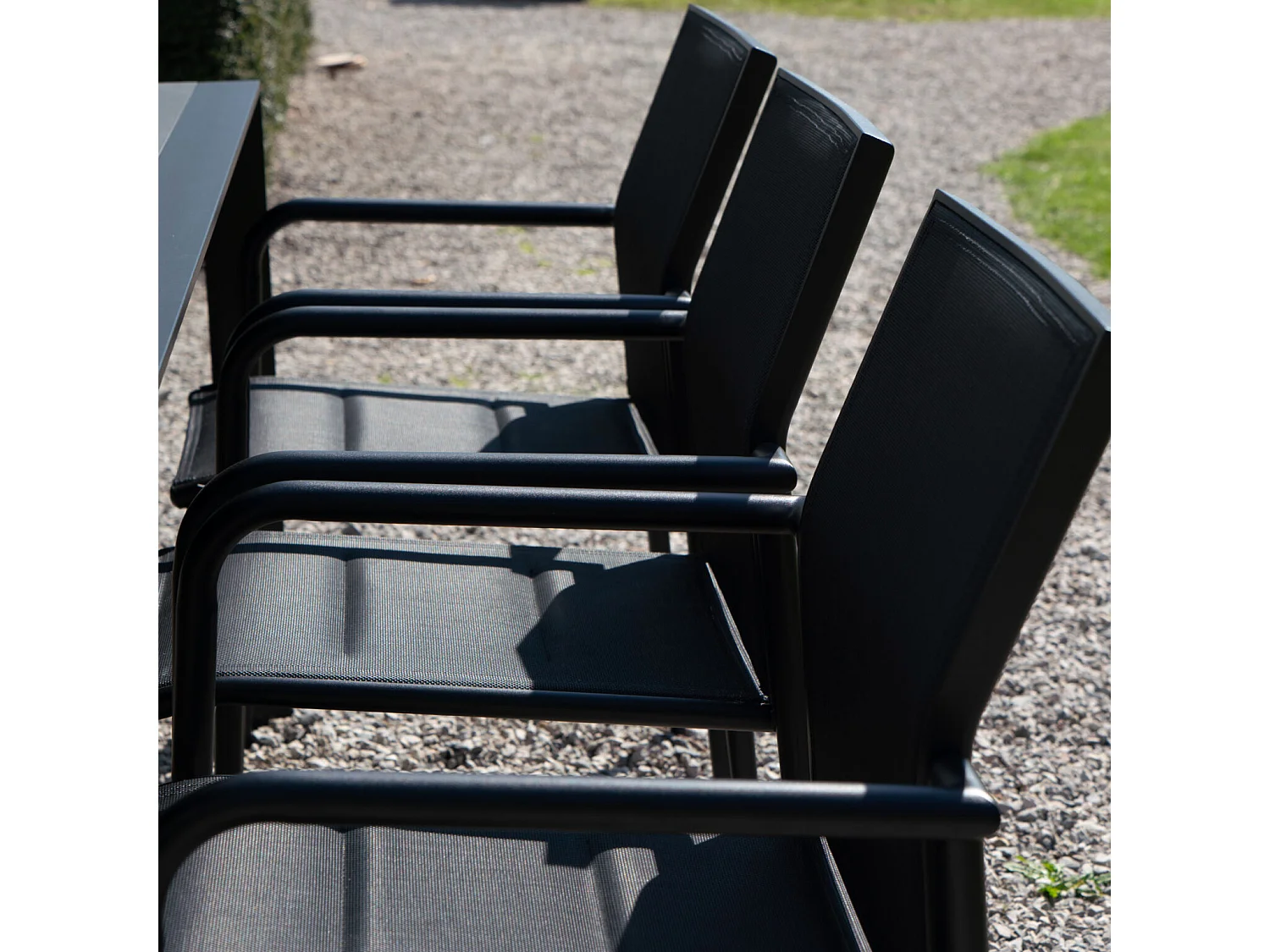 Ensemble 6/10p en aluminium et plateau en verre poli Noir avec 8 fauteuils MODULO