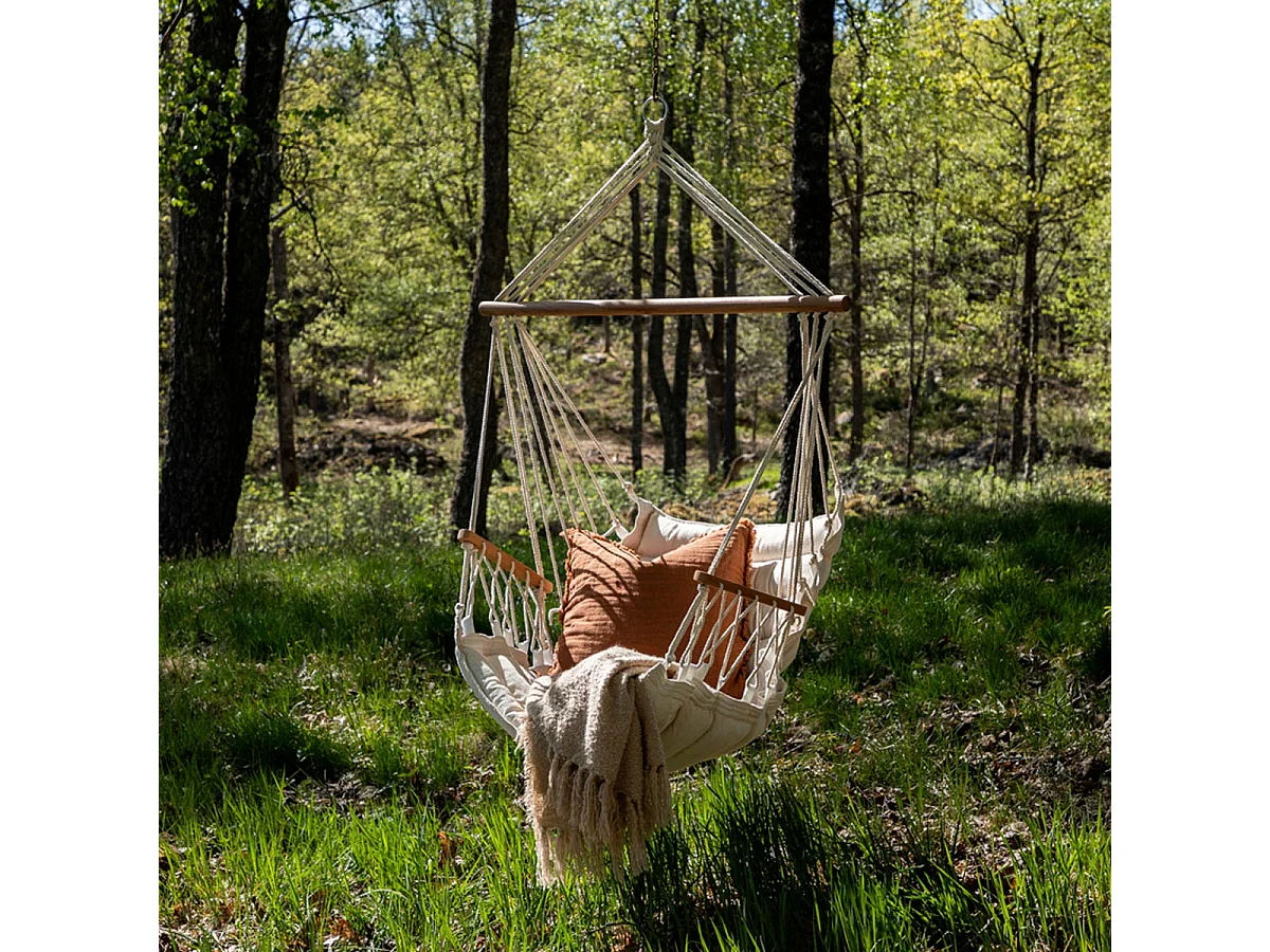 Poltrona sospesa Tapaz bianca.