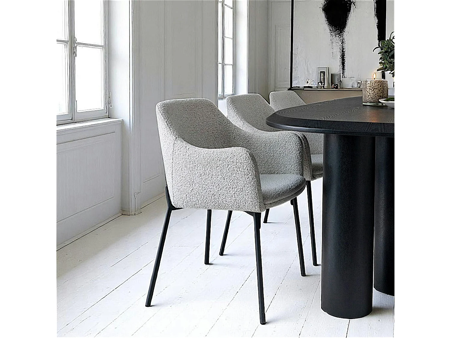 Chaise blanche moderne en tissu bouclette avec accoudoirs (lot de 2) SAVONE