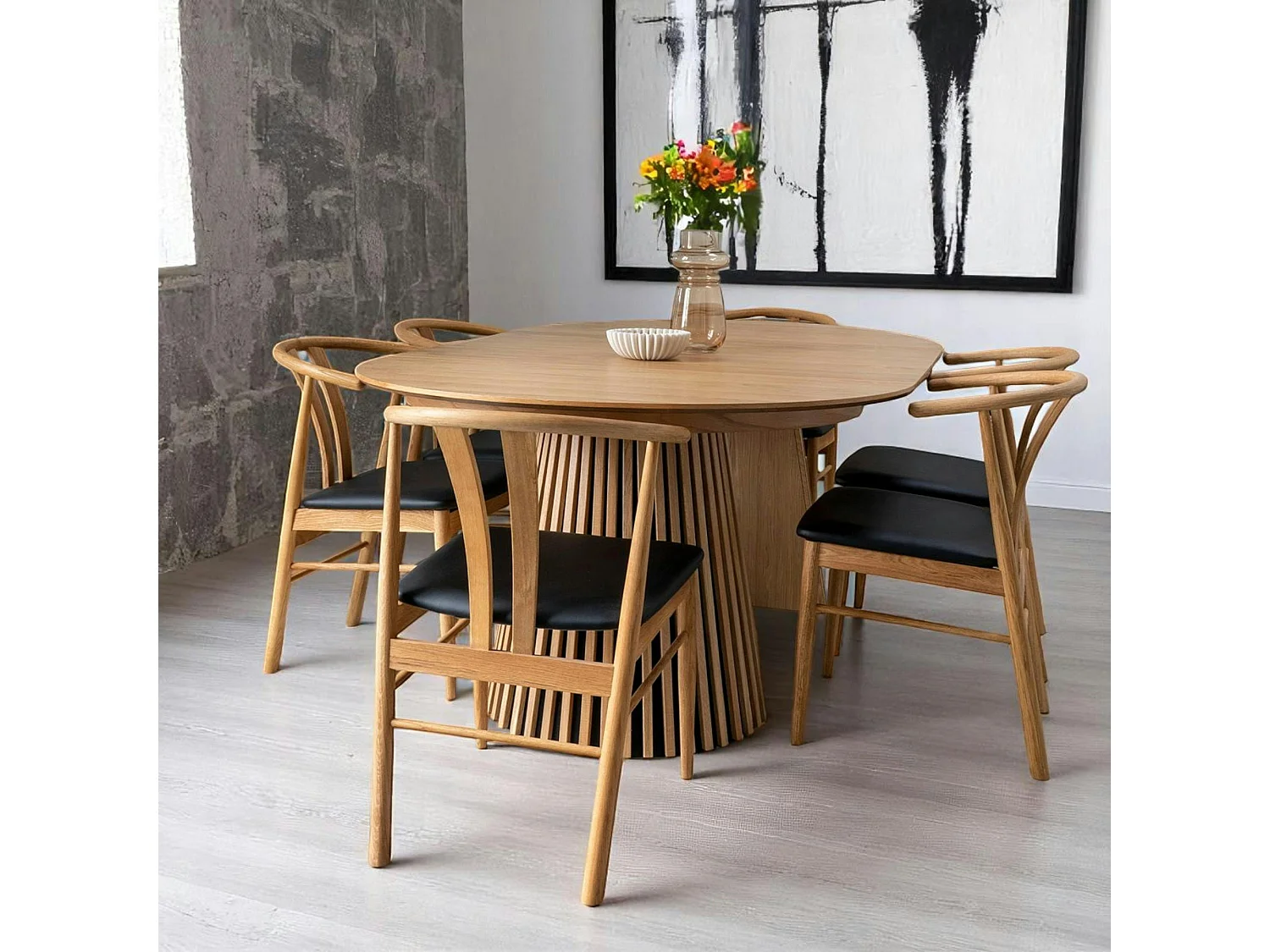 Table ronde extensible en chêne clair avec piètement baguette (3 rallonges incluses) ø120 cm /160 cm / 200 cm / 240 cm AMSTERDAM