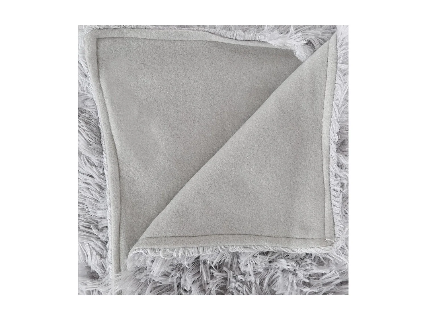 Plaid Gris Fourrure poils longs 120 x 160 cm