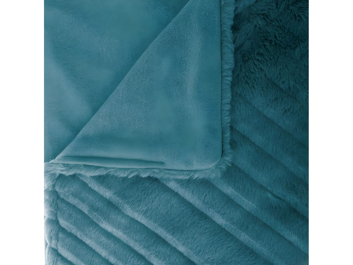 Plaid en Fourrure Bleu Canard motif en relief 120 x 160 cm