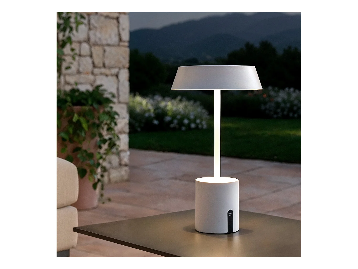 Lámpara de Mesa LED Metal Inalámbrica para Exterior Ula Beige