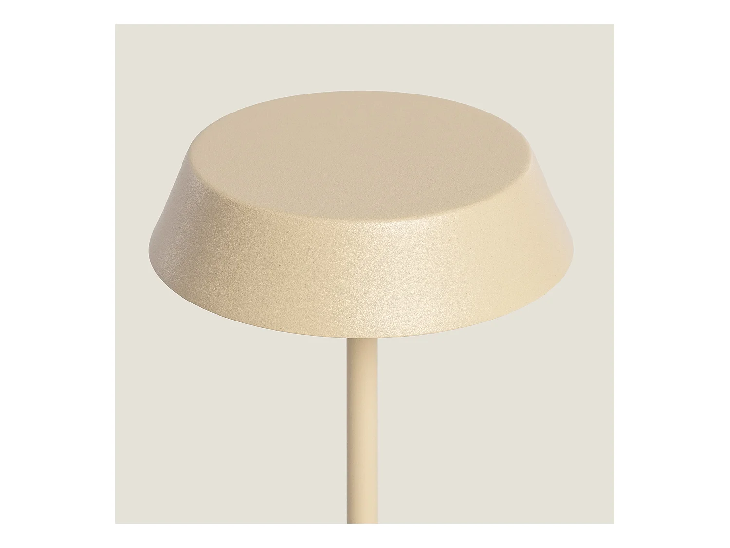 Lámpara de Mesa LED Metal Inalámbrica para Exterior Ula Beige