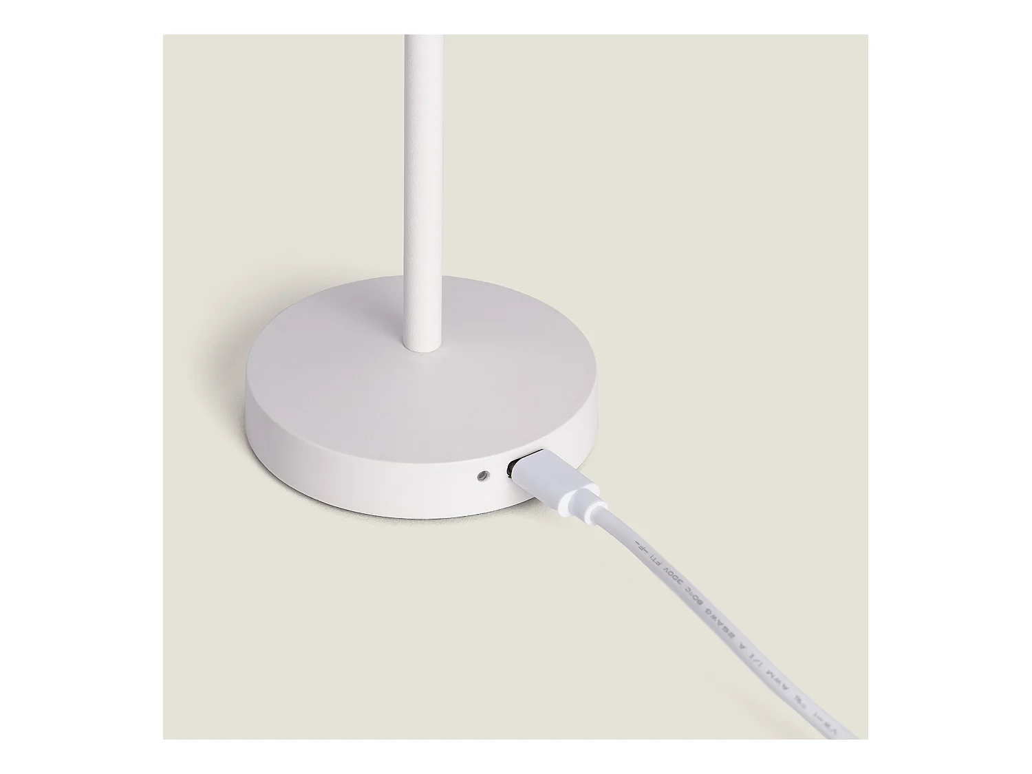 Lampada da Tavolo LED Portatile per Esterni con Batteria USB Ricaricabile Lendora Bianco