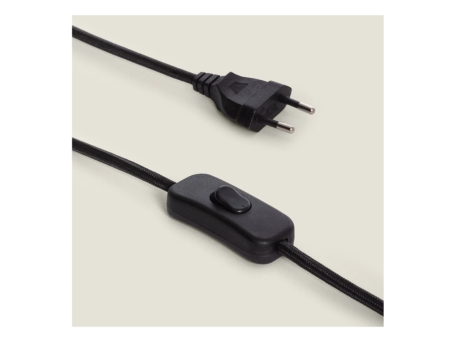 Lámpara de Mesa Metal Slink Cromado