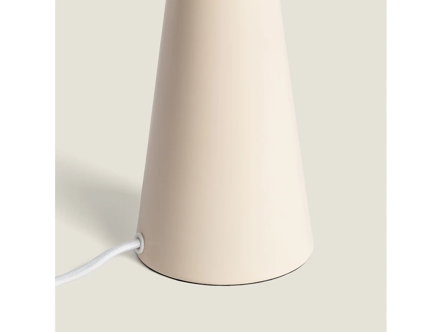 Lampe à Poser Métal Irmah Beige