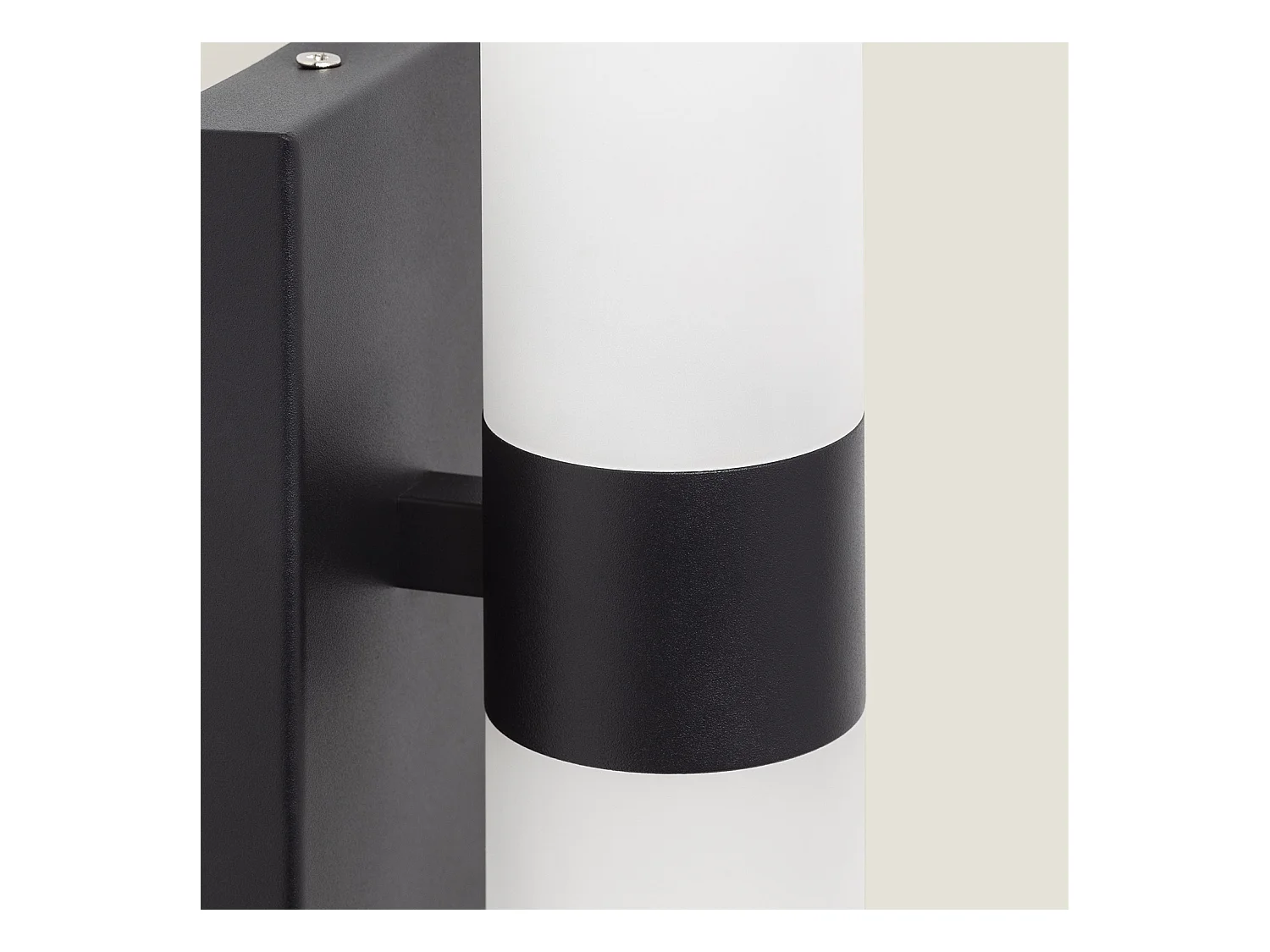 Applique LED da Parete Bagno 6W Alluminio e PC Avery Nero