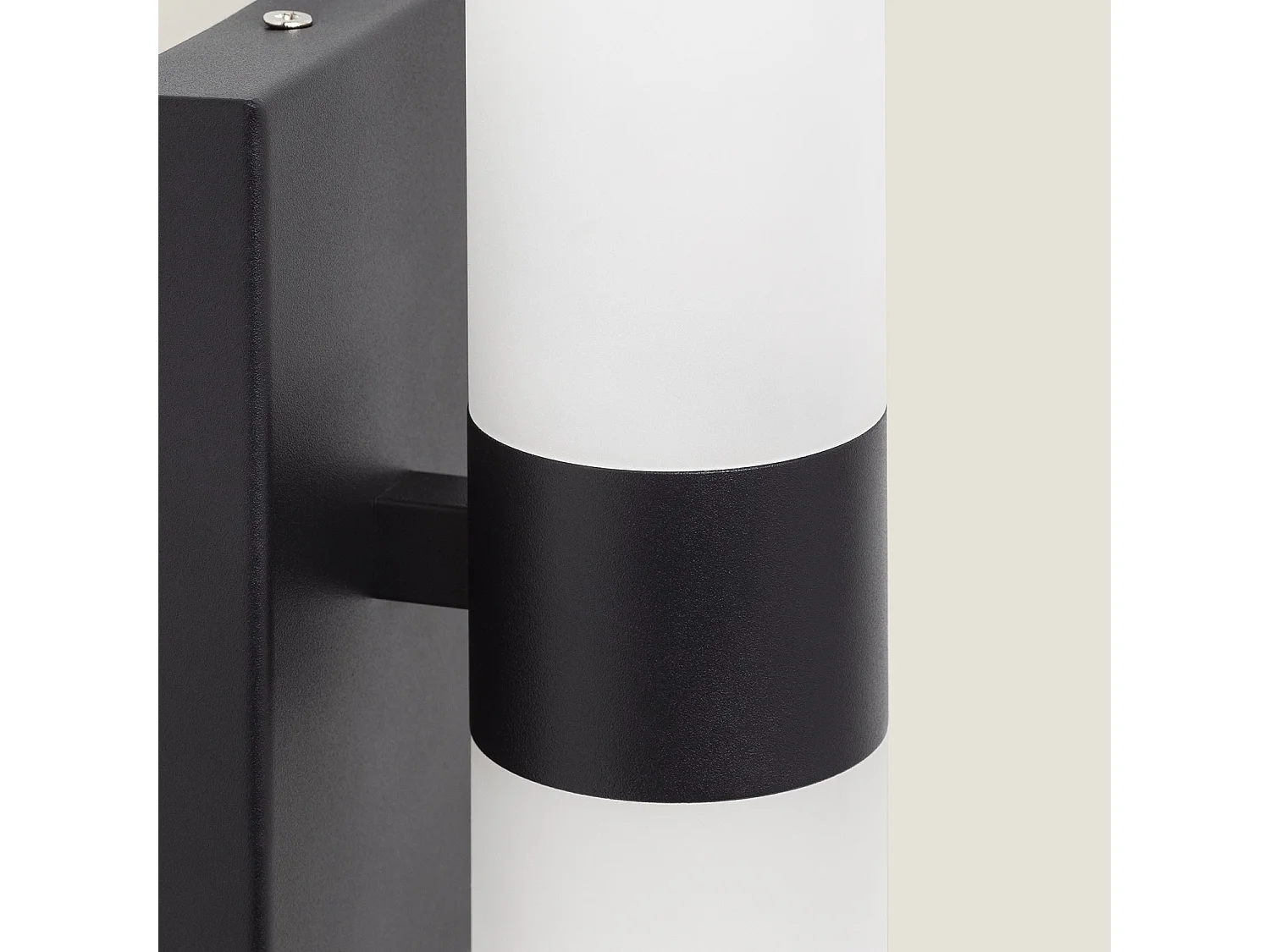 Applique Murale LED Salle de Bain 6W Aluminium et PC Avery Noir