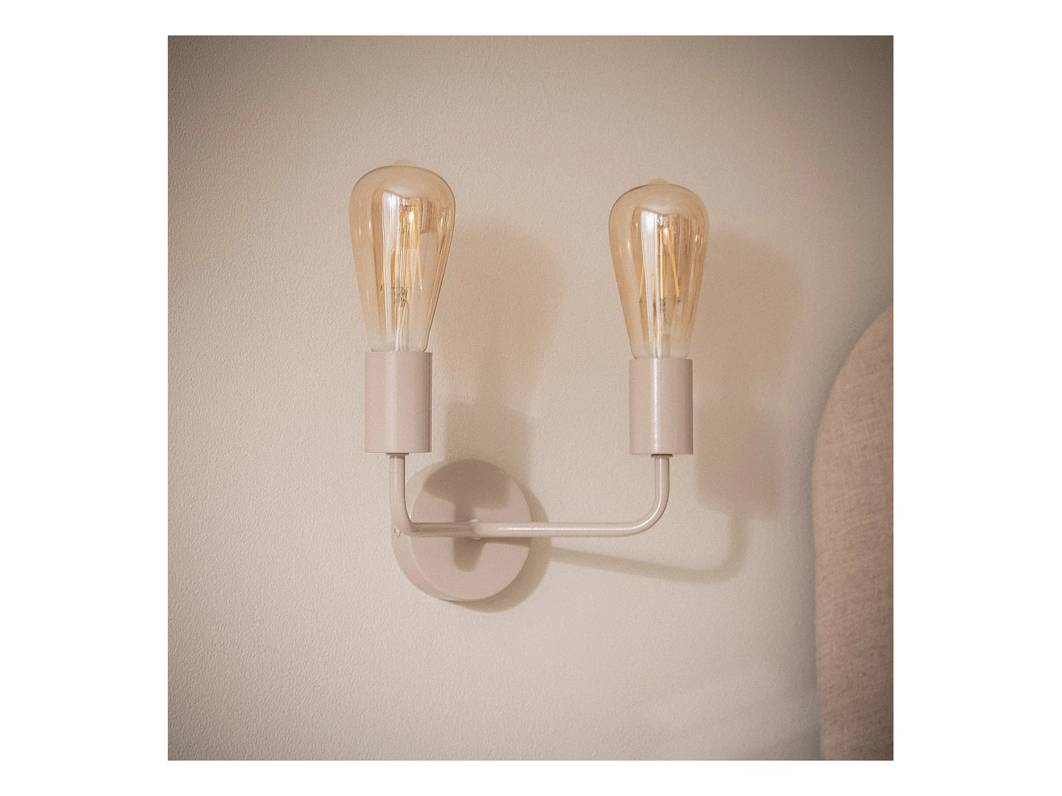 Lámpara de Pared de Metal 2 Focos Jayso Beige