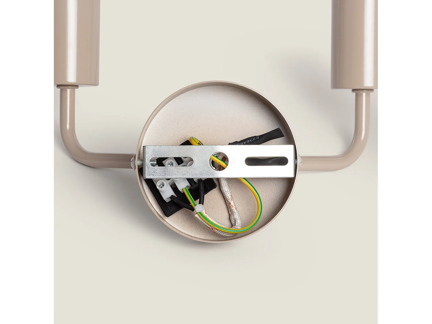 Lámpara de Pared de Metal 2 Focos Jayso Beige