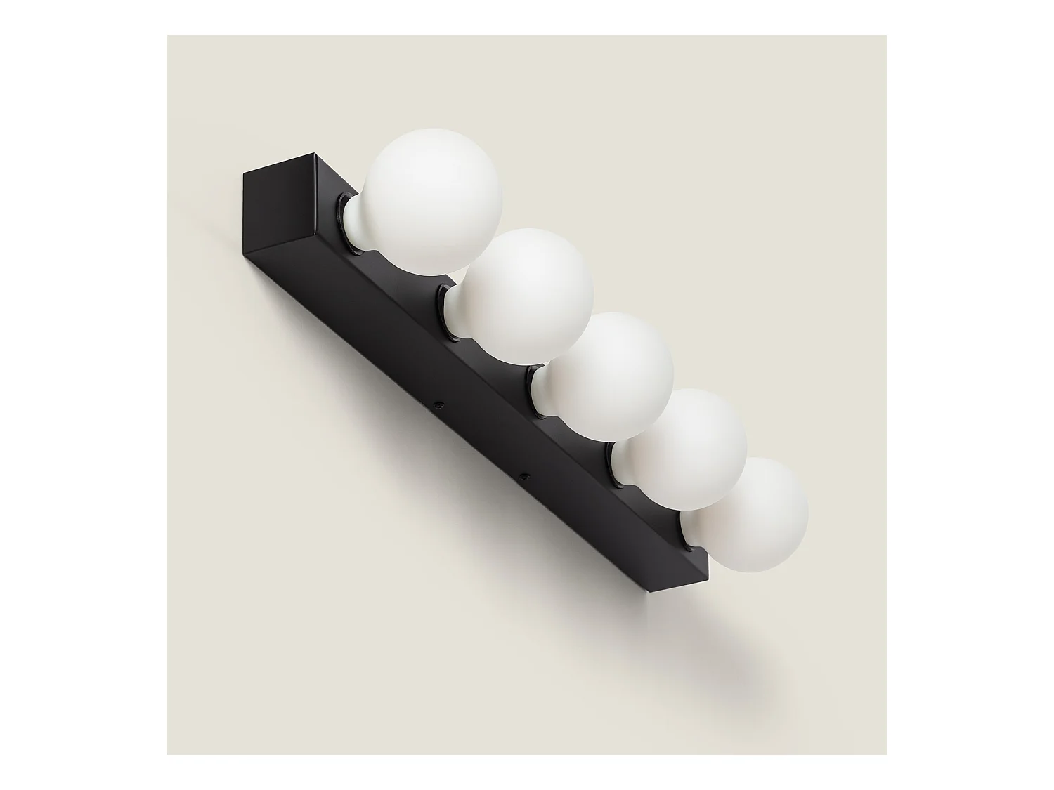 Lampe Murale Salle de Bain Métal 5 Spots Aizkra Noir