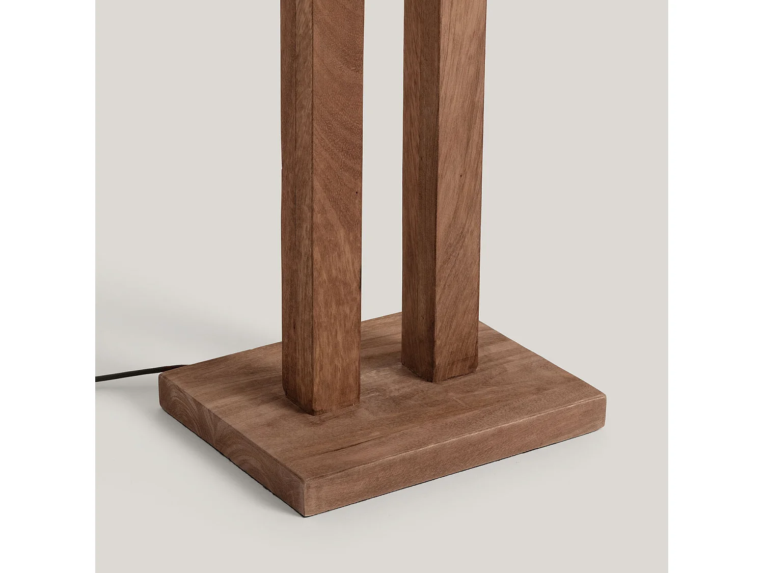 Lámpara de Pie Madera Abner Natural