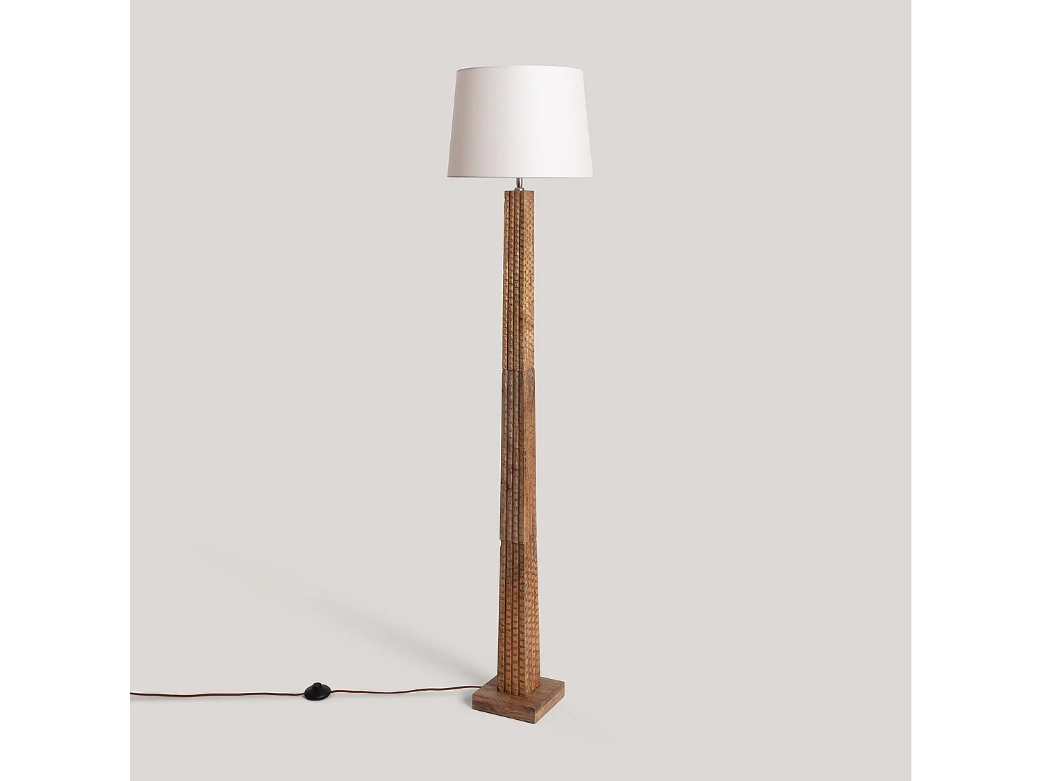 Lampada da Terra Legno Kyathi ILUZZIA Bianco