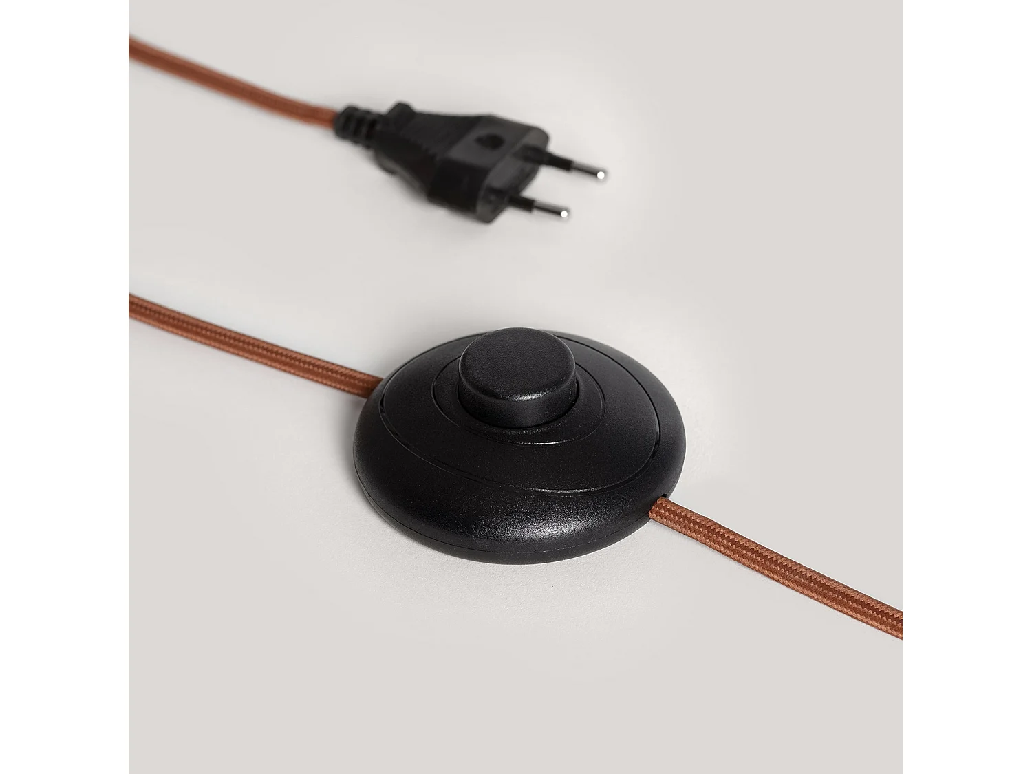 Lampada da Terra Legno Kyathi ILUZZIA Bianco