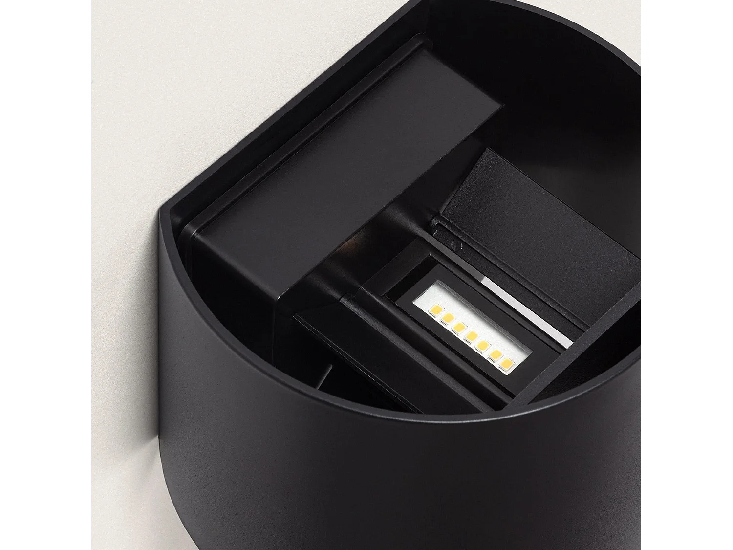 Applique da Parete per Esterni LED 6W Doppia Luce Eros Nero