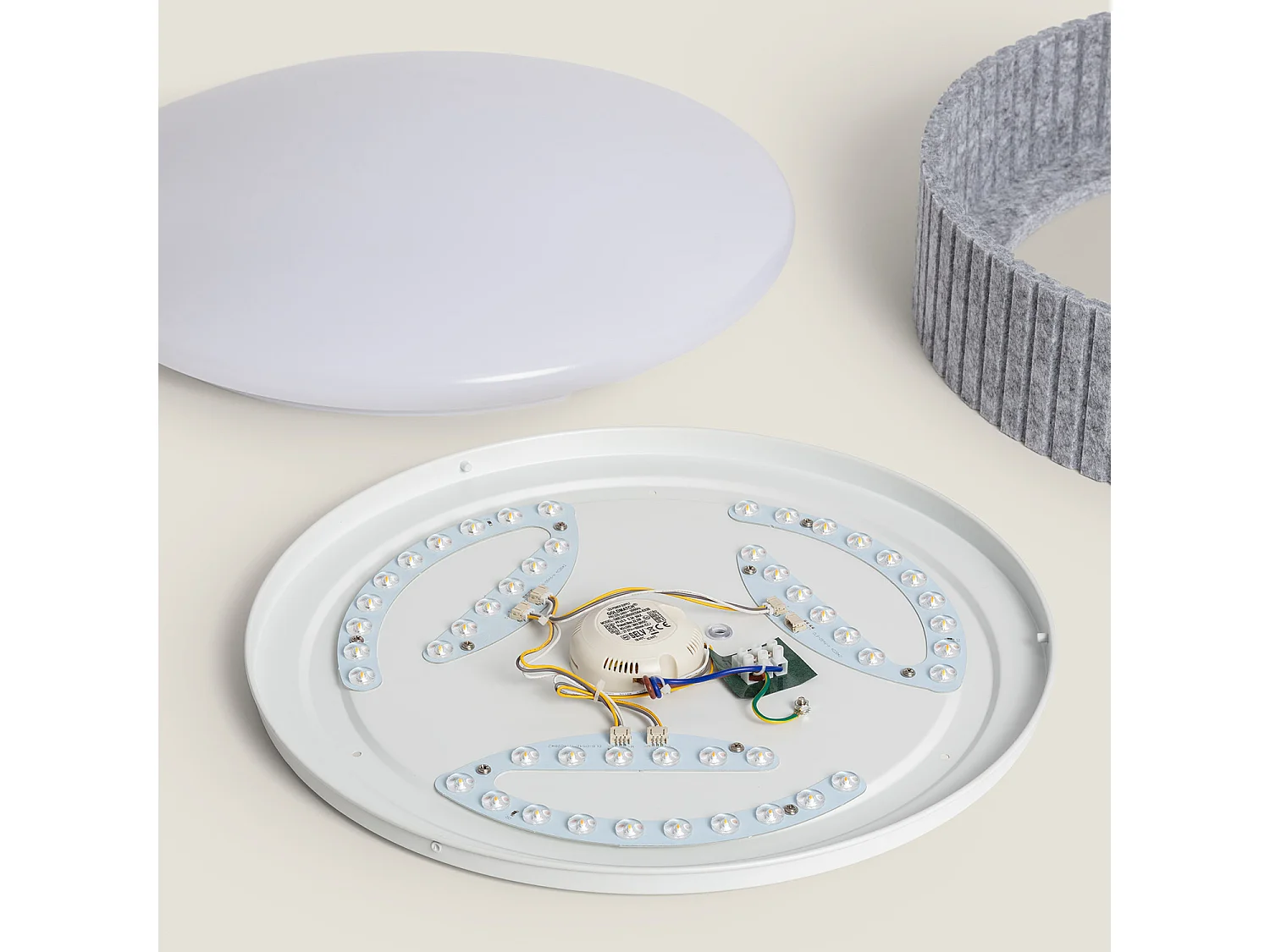 Plafonnier LED 24W Rond Feutre Ø500 mm CCT Sélectionnable Kaptyn Gris