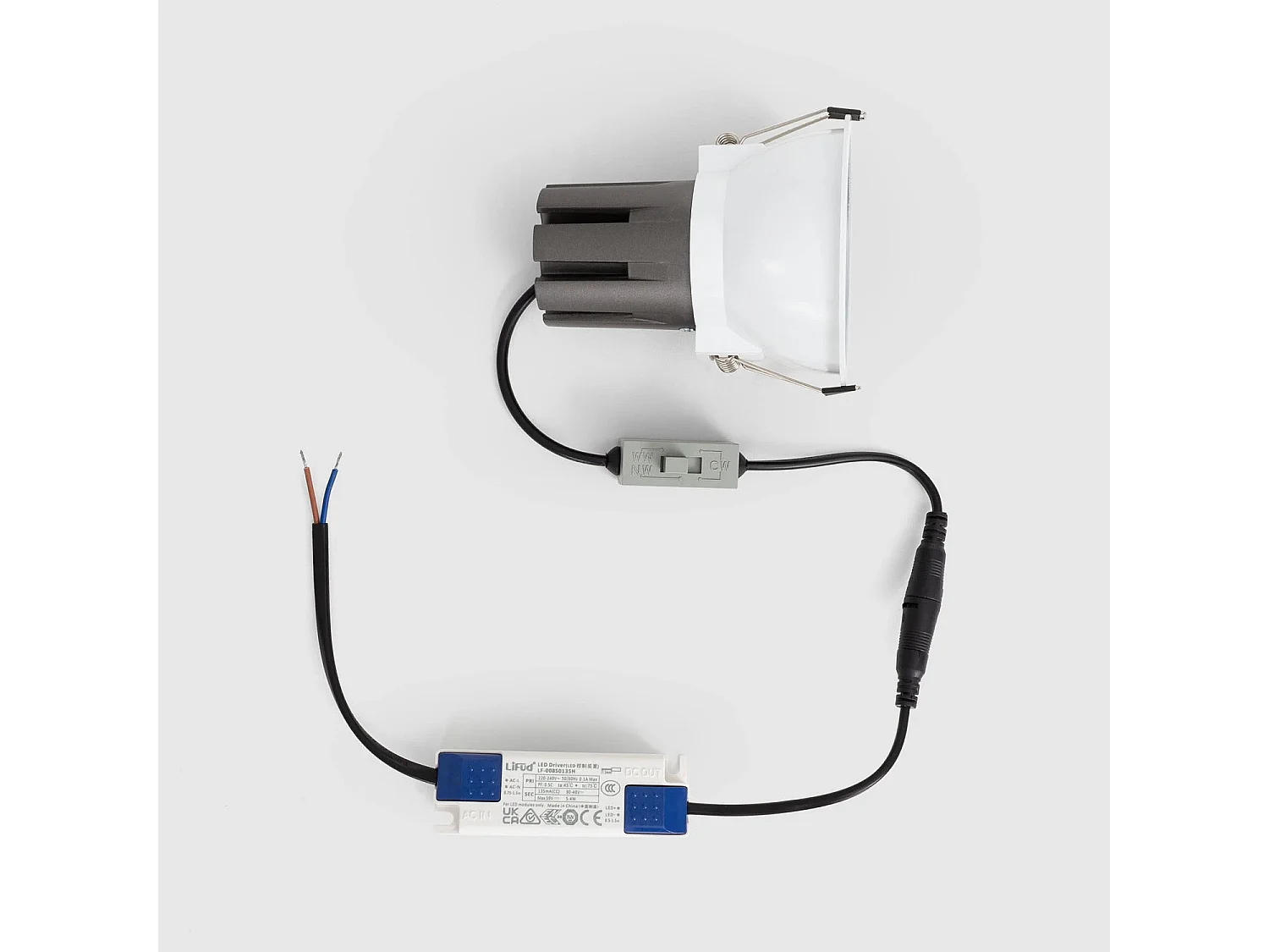 Foco Downlight LED 5W / 7W Cónico Areni Corte Ø 75 mm | Blanco Neutro 4000K | Dorado