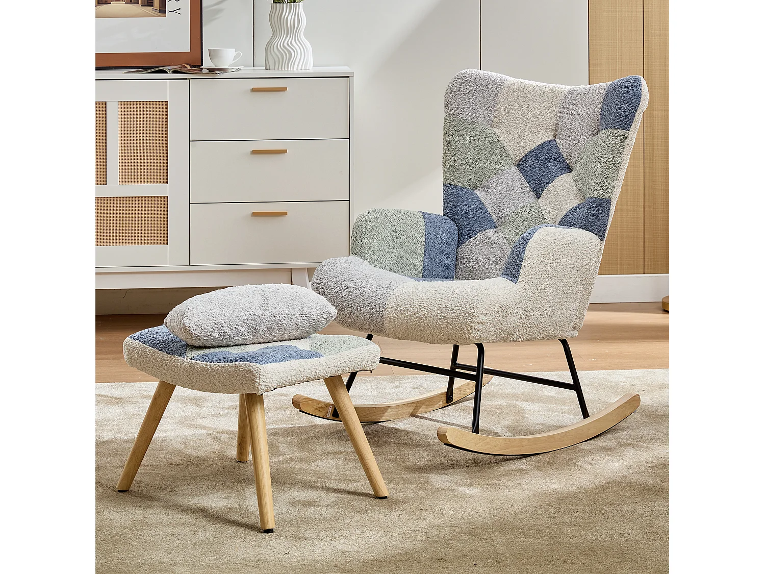 Gevulde schommelstoel met voetensteun - Beige en blauw