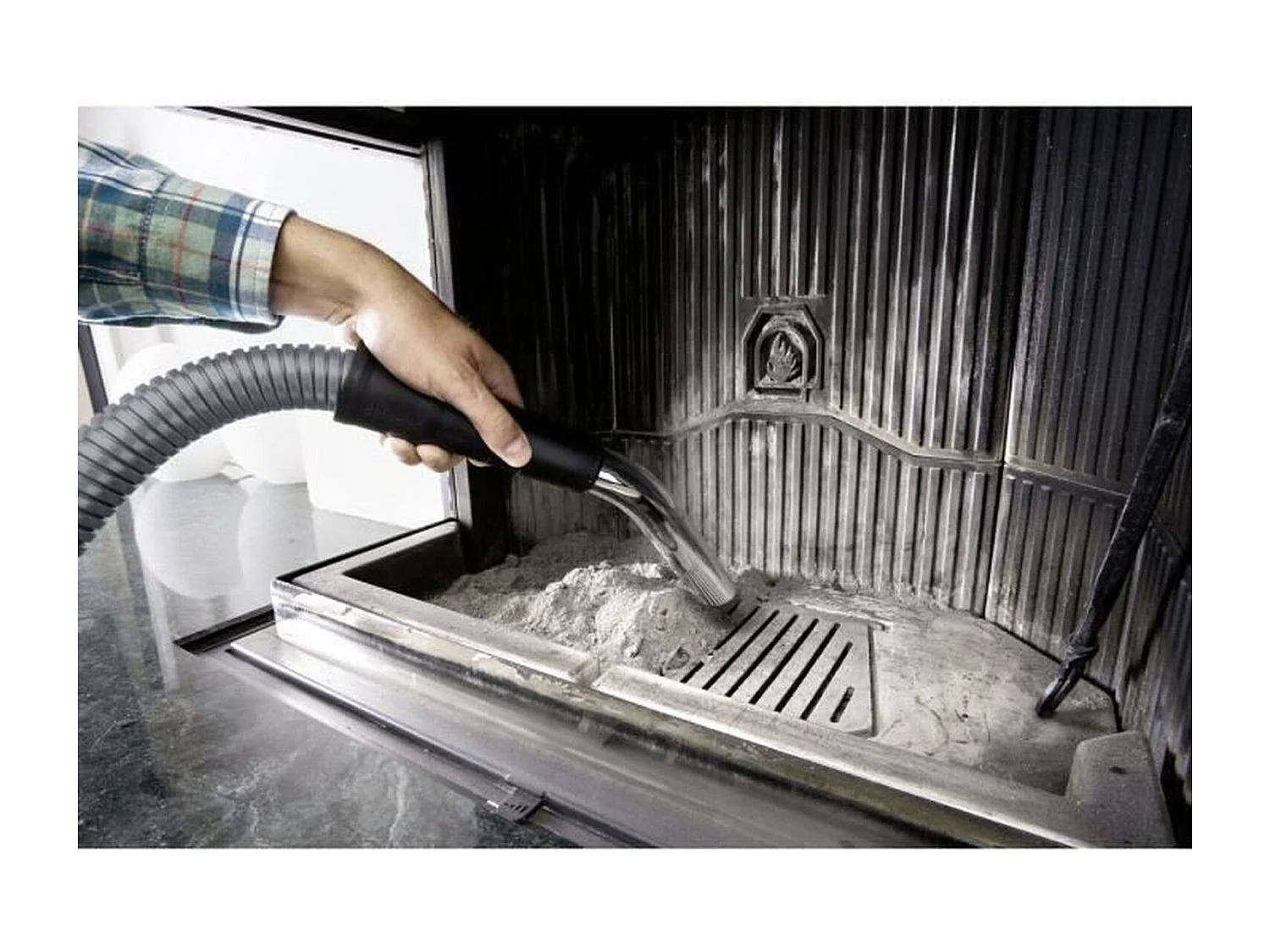 Karcher AD2 Aspirapolvere Aspiracenere 600 AW 14 L Nero