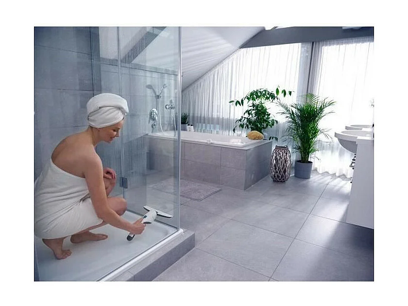 LEIFHEIT 51030 - Set aspirateur a vitres Nemo - Reservoir 60ml - Autonomie 45min - IPX7 - Design ergonomique et fin - Waterproof