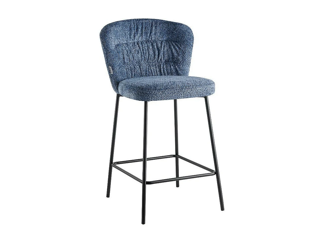 Sgabello Cami in tessuto teddy azzurro polvere: un connubio di design e comfort