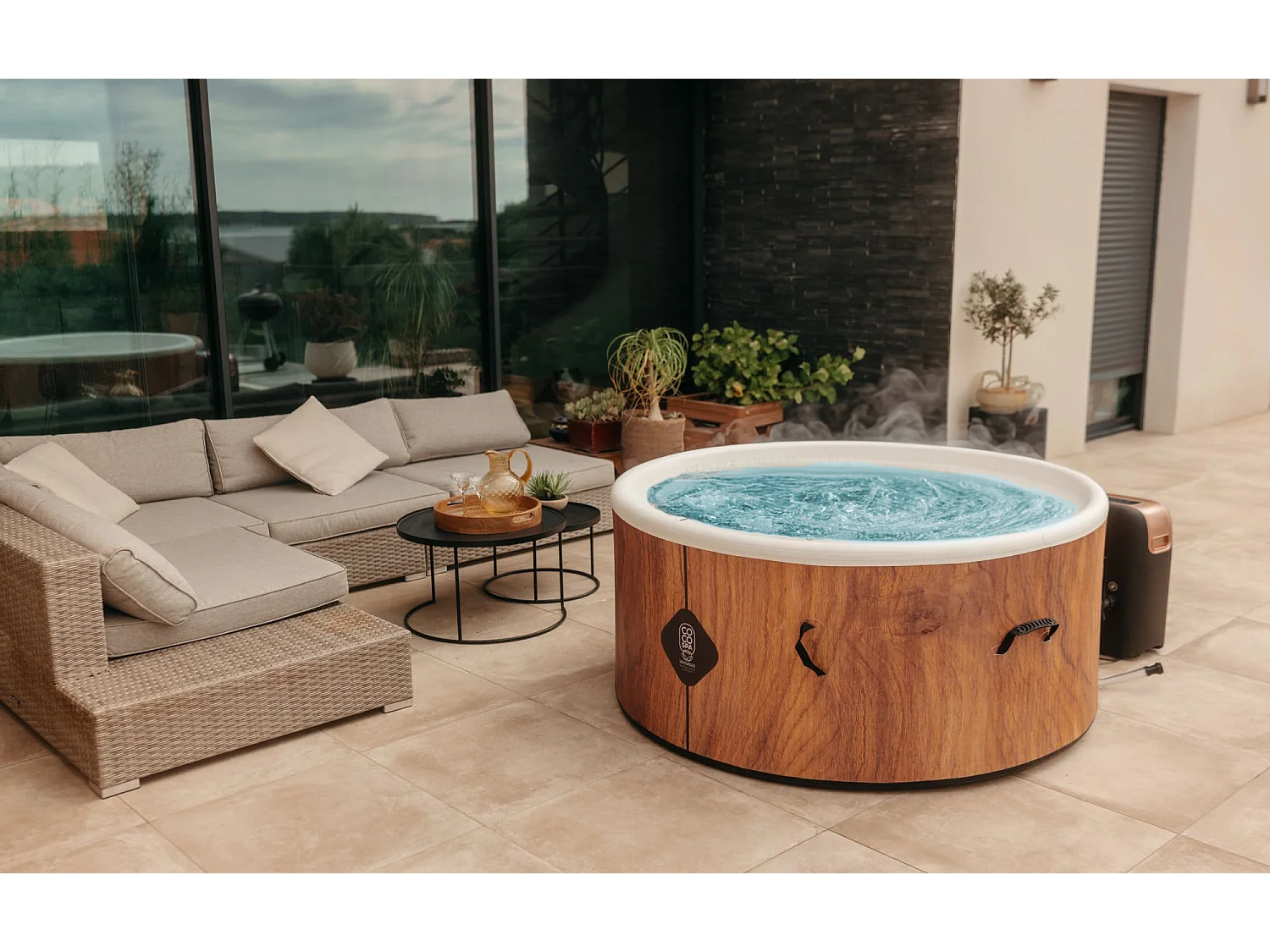 Coco Spa Tahiti Spa Gonflable - 150 Cm De Diamètre - 800 Litres - Moteur 2240 W - 2 à 4 personnes