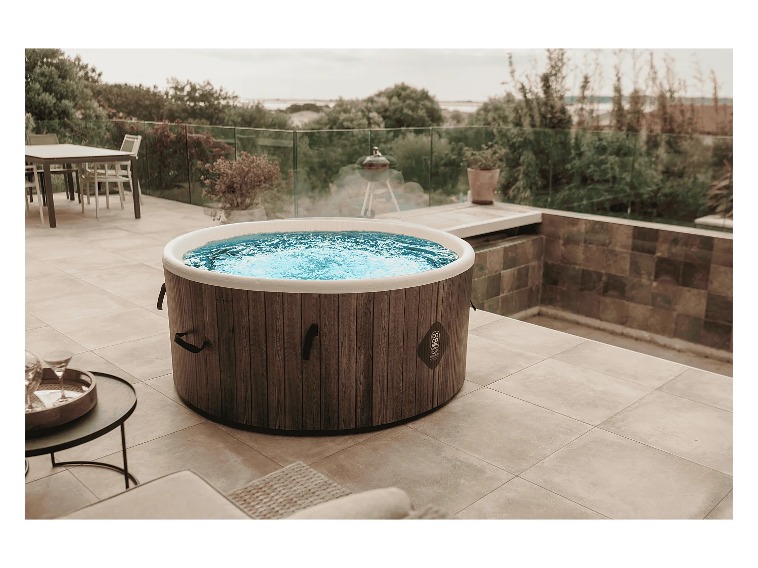 Coco Spa Helsinki Opblaasbare Spa – 150 cm diameter – 800 liter – 2240 W motor – 2 tot 4 personen