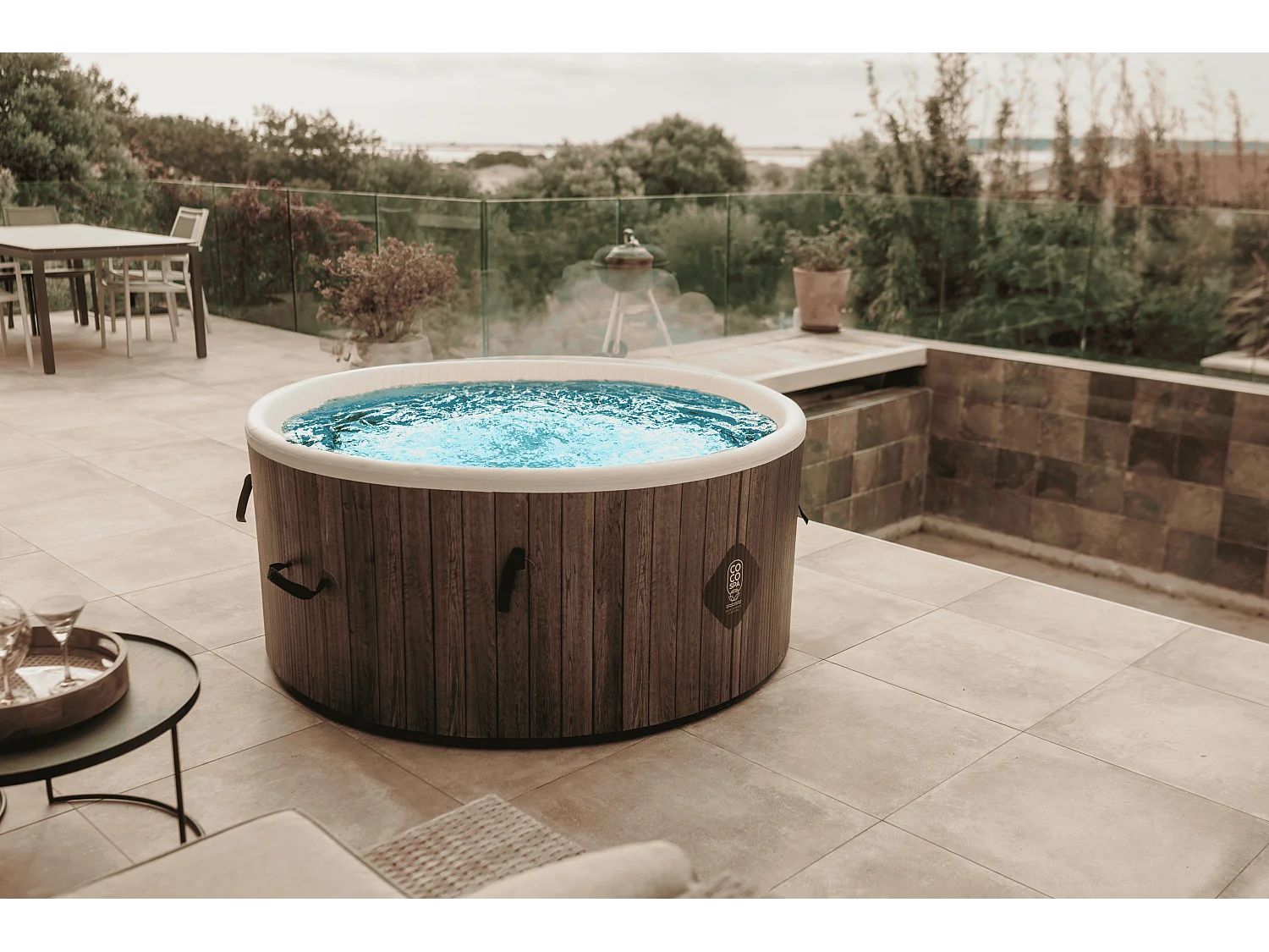 Coco Spa Helsinki Opblaasbare Spa – 150 cm diameter – 800 liter – 2240 W motor – 2 tot 4 personen