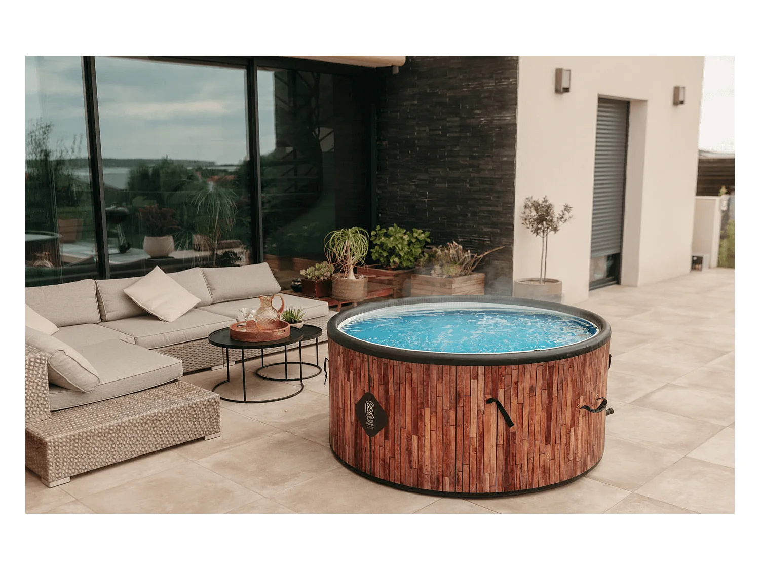 Coco Spa Exotik Spa Gonflable - 150 Cm De Diamètre - 800 Litres - Moteur 2240 W - 2 à 4 personnes