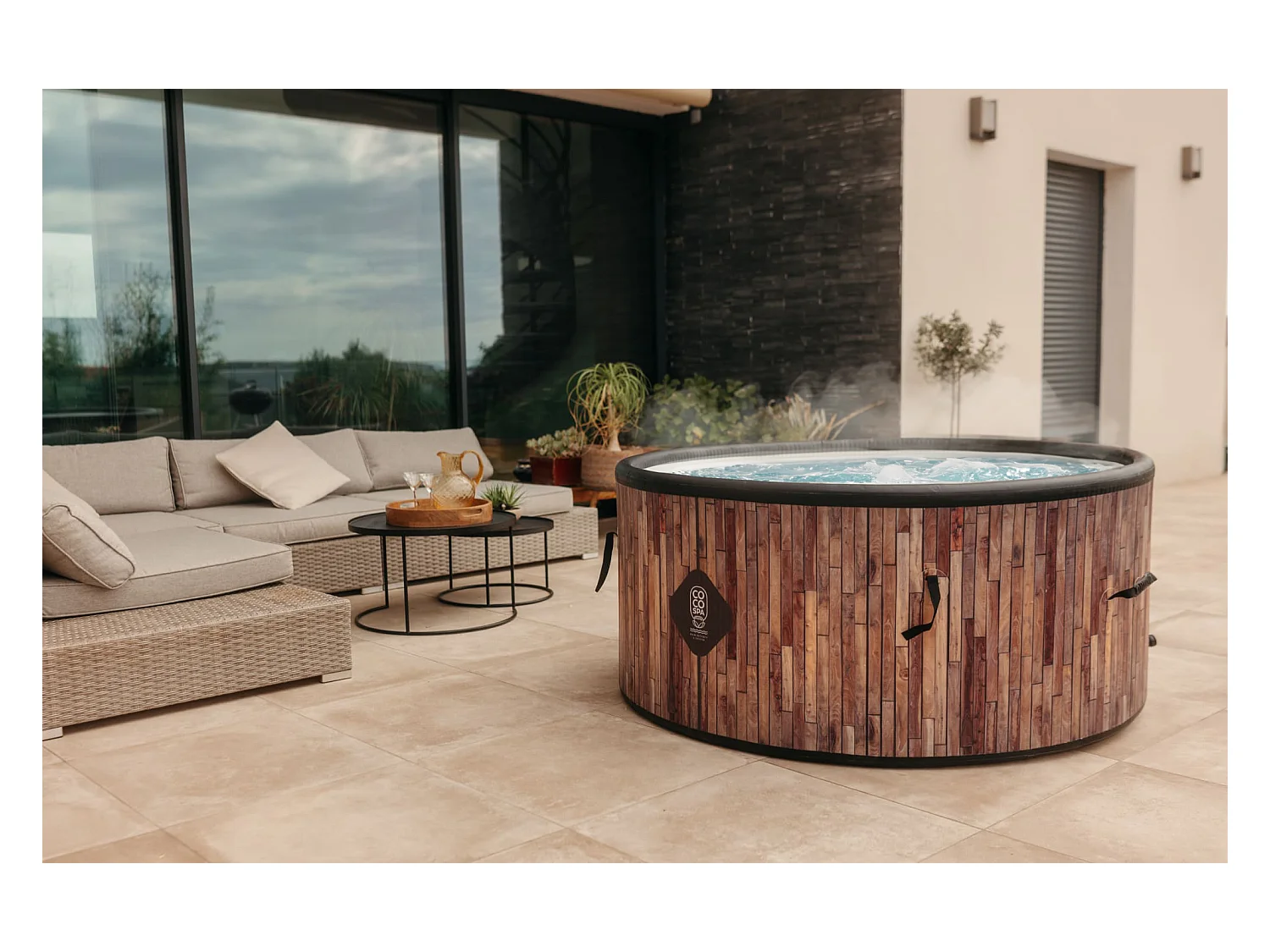 Coco Spa Bali Opblaasbare Spa – 150 cm diameter – 800 liter – 2240 W motor – 2 tot 4 personen